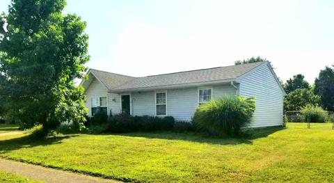1975 Chickasaw Dr, Circleville, OH 43113 photo 1