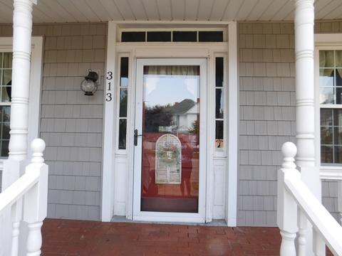 313 E Mound St, Circleville, OH 43113 photo 3