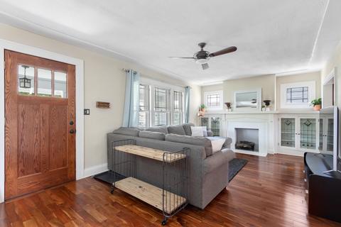 144 E Kelso Rd, Columbus, OH 43202 photo 3