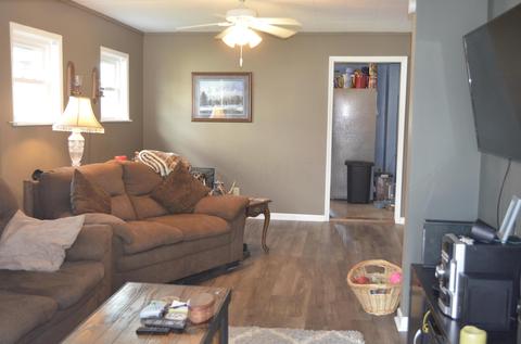 659 E Main St, Logan, OH 43138 photo 6