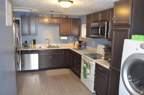 659 E Main St, Logan, OH 43138 photo 9