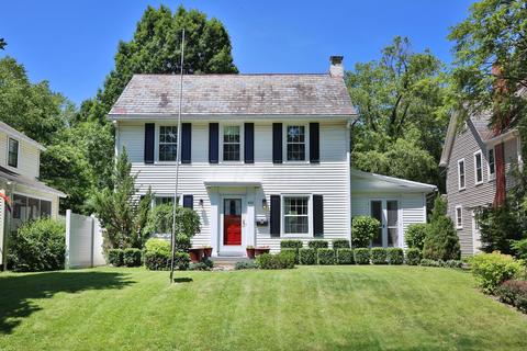426 E Torrence Rd, Columbus, OH 43214 photo 1