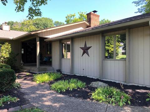 1805 Pine Rd, Heath, OH 43056 photo 1