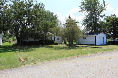 23120 Alkire Rd, Circleville, OH 43113 photo 2