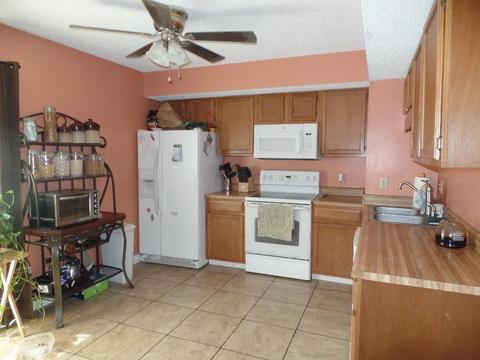 1279 Pineview Trl #E, Newark, OH 43055 photo 3