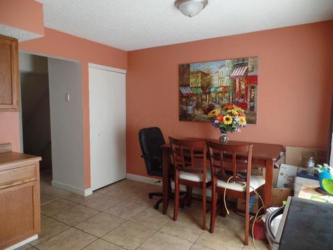 1279 Pineview Trl #E, Newark, OH 43055 photo 4