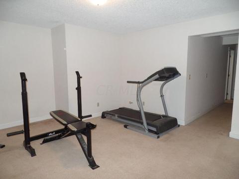 1279 Pineview Trl #E, Newark, OH 43055 photo 9