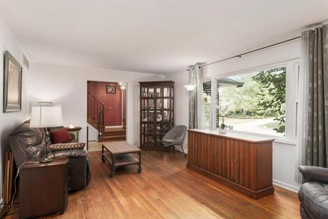 573 S Kellner Rd, Columbus, OH 43209 photo 5