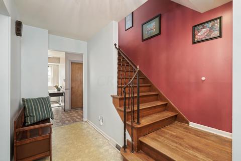 573 S Kellner Rd, Columbus, OH 43209 photo 18
