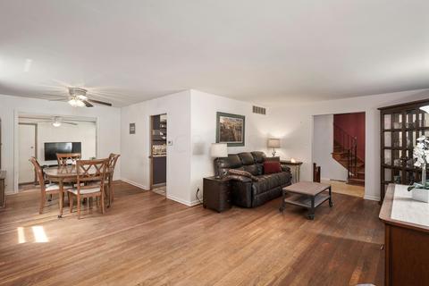 573 S Kellner Rd, Columbus, OH 43209 photo 4