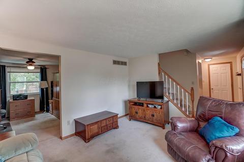 1337 Silvertree Dr, Galloway, OH 43119 photo 9