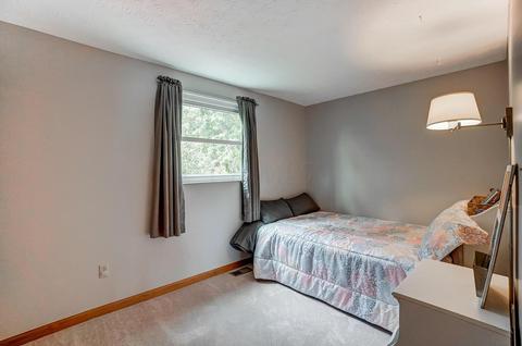 1337 Silvertree Dr, Galloway, OH 43119 photo 18