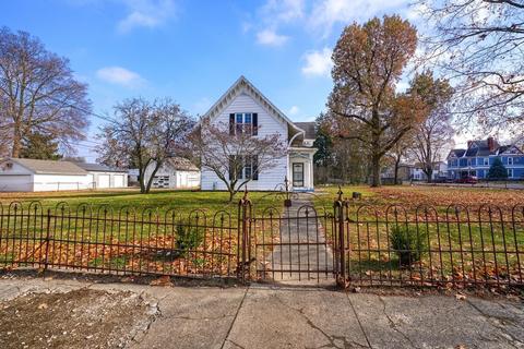 324 S Washington St, Circleville, OH 43113 photo 4
