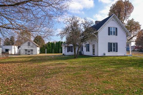 324 S Washington St, Circleville, OH 43113 photo 1