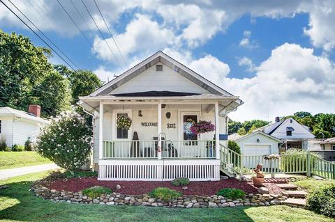110 Pool St, Lancaster, OH 43130 photo 1