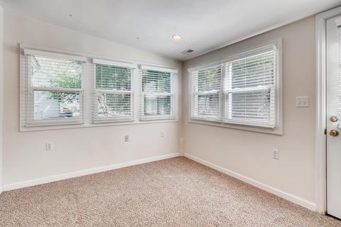 369 Kenbrook Dr, Worthington, OH 43085 photo 17