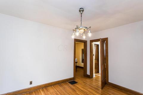 74 E Kelso Rd, Columbus, OH 43202 photo 12