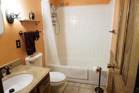 1825 Chippewa Dr, Circleville, OH 43113 photo 8