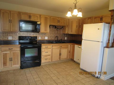 340 Nicholas Dr, Circleville, OH 43113 photo 2