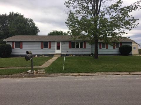 378 Meadow Dr, Circleville, OH 43113 photo 1