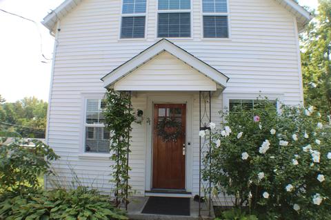 21 E Mill St, Pataskala, OH 43062 photo 3