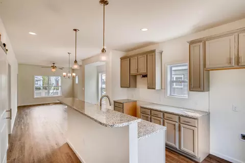 722 E Deshler Ave, Columbus, OH 43206 photo 11