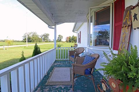 23110 Alkire Rd, Circleville, OH 43113 photo 3