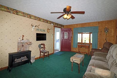 23110 Alkire Rd, Circleville, OH 43113 photo 5