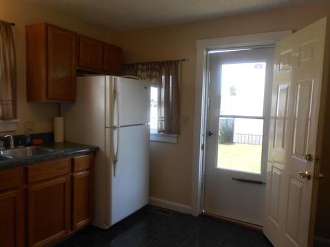 374 Walnut St, Circleville, OH 43113 photo 4