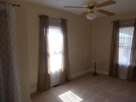 374 Walnut St, Circleville, OH 43113 photo 10