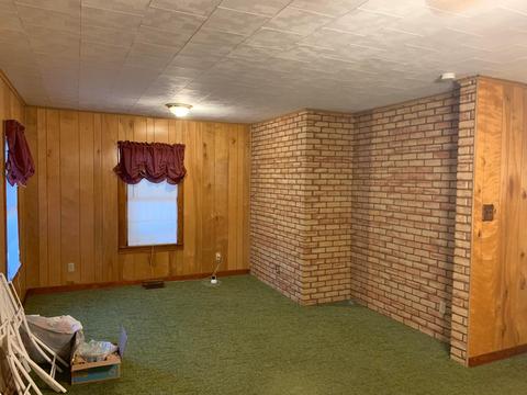 137 Comly St, Corning, OH 43730 photo 2