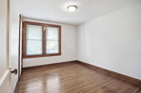 586 E Weber Rd, Columbus, OH 43202 photo 22