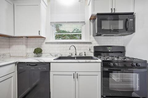 586 E Weber Rd, Columbus, OH 43202 photo 13