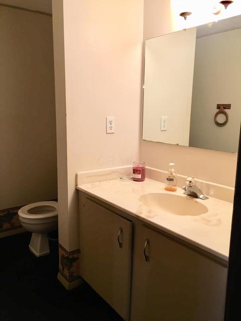 5345 Valley Ln E, Columbus, OH 43231 photo 11