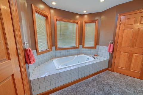 1081 Ridge Dr, Circleville, OH 43113 photo 16
