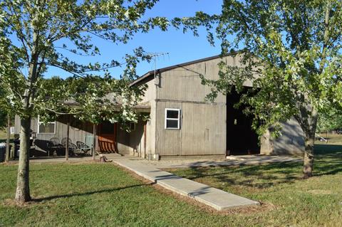 26321 Jackson Rd, Circleville, OH 43113 photo 2