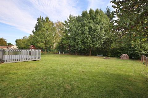 2086 Camelback Dr, Columbus, OH 43228 photo 30