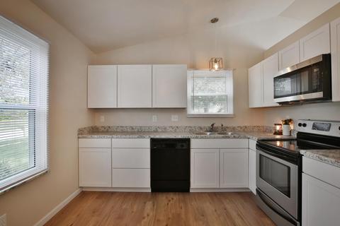 2086 Camelback Dr, Columbus, OH 43228 photo 8