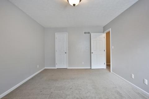 2086 Camelback Dr, Columbus, OH 43228 photo 22