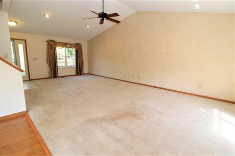252 Stonemast Loop, Pataskala, OH 43062 photo 4