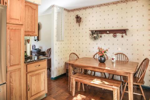 591 Derby Downs Rd, Newark, OH 43055 photo 12