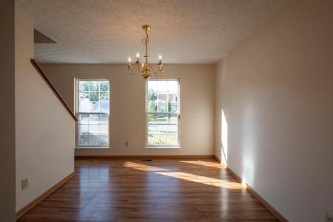 1498 Hackworth St, Columbus, OH 43207 photo 7