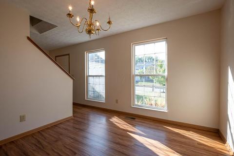 1498 Hackworth St, Columbus, OH 43207 photo 5