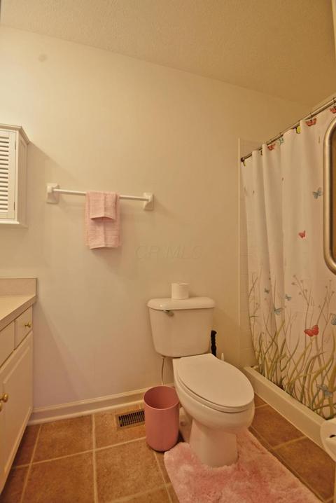 111 Castleton Ct, Pataskala, OH 43062 photo 14