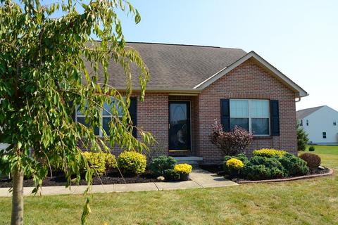 111 Castleton Ct, Pataskala, OH 43062 photo 3
