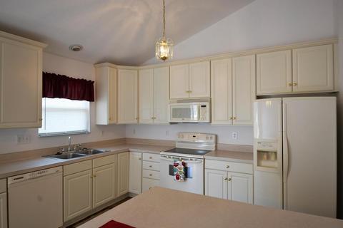111 Castleton Ct, Pataskala, OH 43062 photo 9