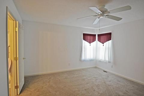 111 Castleton Ct, Pataskala, OH 43062 photo 12