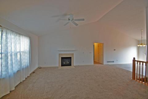 111 Castleton Ct, Pataskala, OH 43062 photo 5