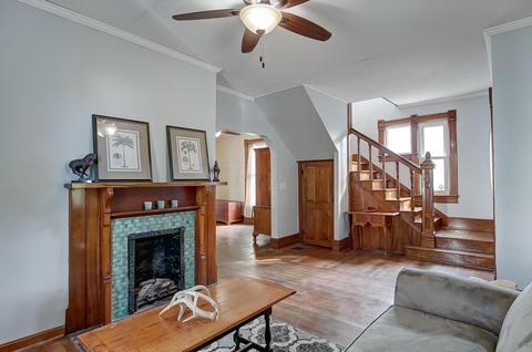 512 E High St, Ashley, OH 43003 photo 6