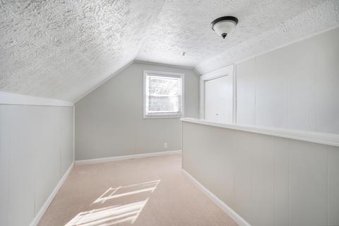 752 E Deshler Ave, Columbus, OH 43206 photo 22
